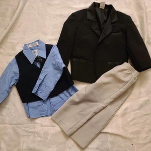 Dapper suit for your LO